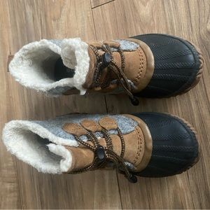 Sorel kids winter boots
